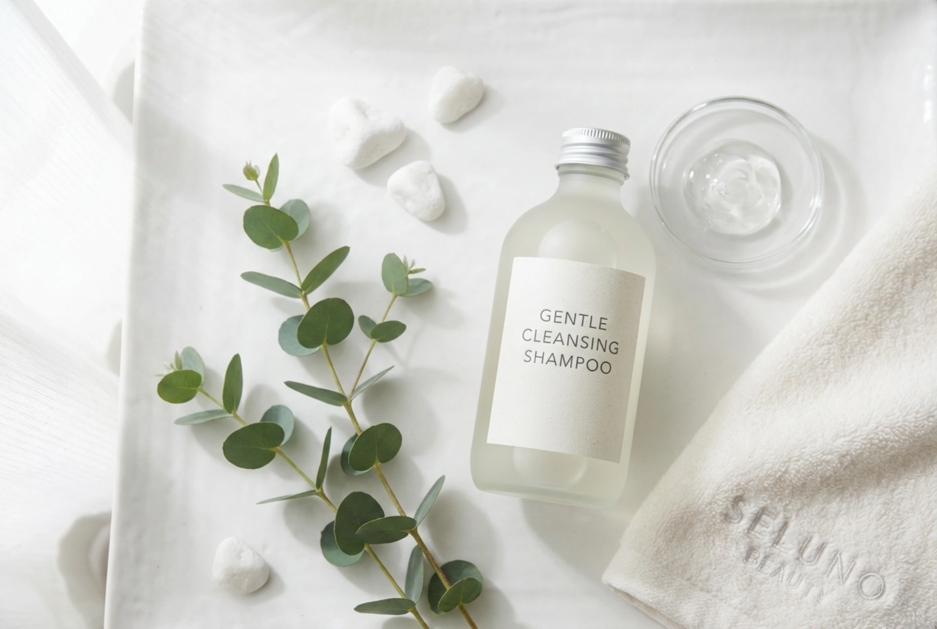 Alkoholiton shampoo: milloin se kannattaa ja miten lukea INCI-listaa